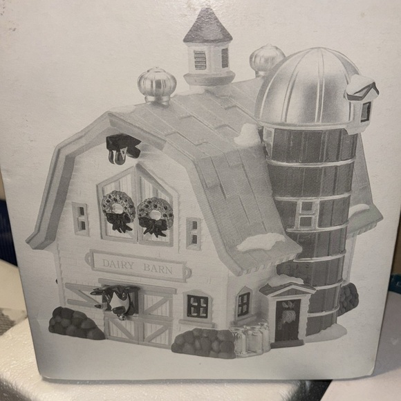 The Original Snow Village "Dairy Barn " - Picture 6 of 6